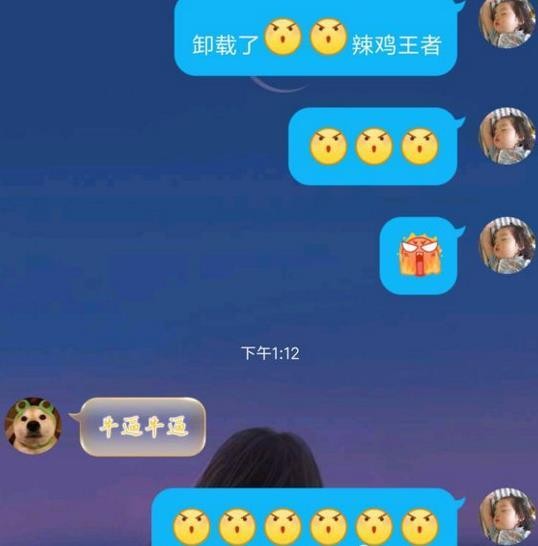 从草根网红到台前明星，冯提莫到底经历了什么？