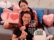 赵丽颖宣布婚讯后晒与冯绍峰亲密合影:谢谢我的他