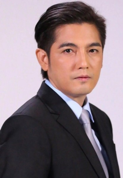 今年Num与妻子离婚,变成“单身父亲”(图片来源:สมาคมนักข่าวบันเทิง)