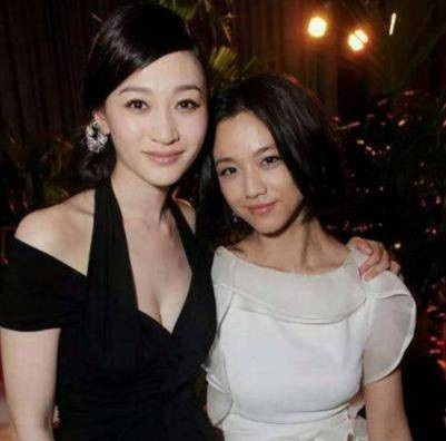 娱乐圈的“合影高手”！与她们同框合影的明星成为其背景板的陪衬