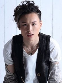 张玮
