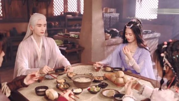 给小秦兰夸爽了
