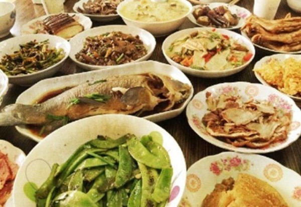 8位明星年夜饭, 范冰冰家有年味, 王源家有“寓意”, 你看懂了吗