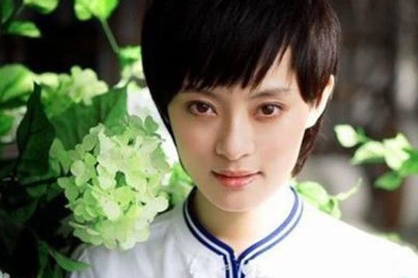 赵丽颖的经纪公司艺人都有谁 老人新人的熟悉面孔这里都有