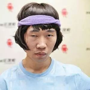 林更新与杨迪谢娜表情包的奇妙碰撞