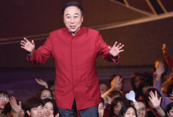 “偷偷当大官”的4位明星，冯巩已经够厉害了，没想到他还是州长