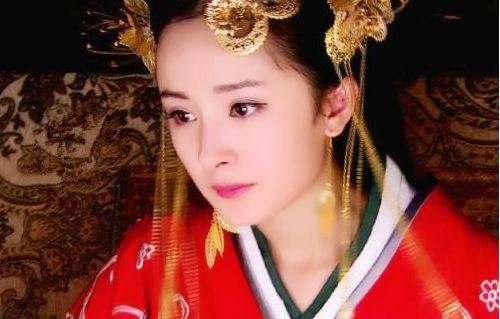 女星嫁衣盘点：贾静雯景甜美如画，杨紫郑爽可爱，刘亦菲清新脱俗
