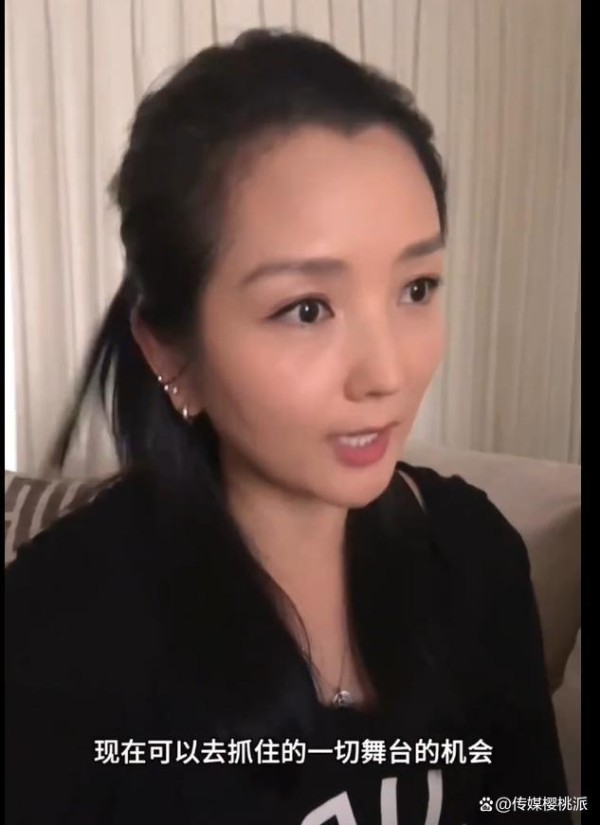 何洁、黄英、王蓉集体投奔“歌手”，“浪姐”已成综艺圈的跳板 女明星们的翻红场