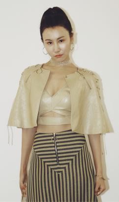 王飞斐获南方时尚盛典“2018年风尚女演员”奖 成为时尚界宠儿
