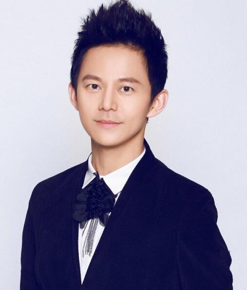 盘点娱乐圈长得帅人品还超高的10大男星: 最后两位是圈里常青树