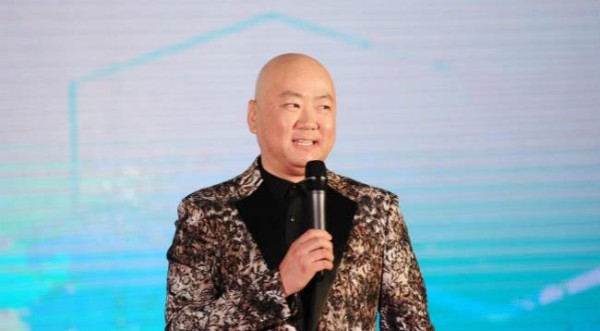 没经纪人资源照样好到爆的明星，白敬亭不算啥，他上过18次春晚
