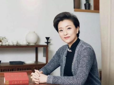 这些从小优秀到大的女主持人履历一个比一个厉害，第四个让