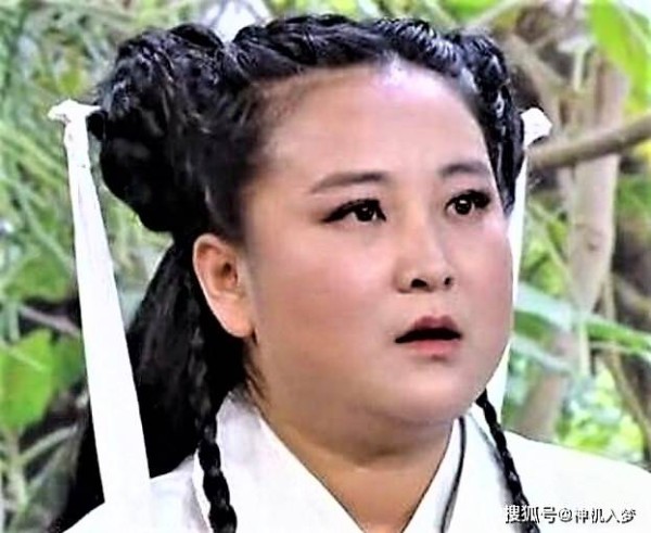 贾玲：喜剧女王的逆袭之路，如何从“草根”到“星光璀璨”