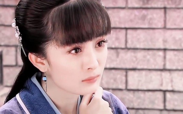 杨幂演过的电视剧大全，从童星出道到如今的影视女王，越来越火了