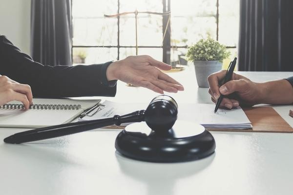 《品牌明星营销案例分析报告：影响力营销的奥秘与启示》 图2