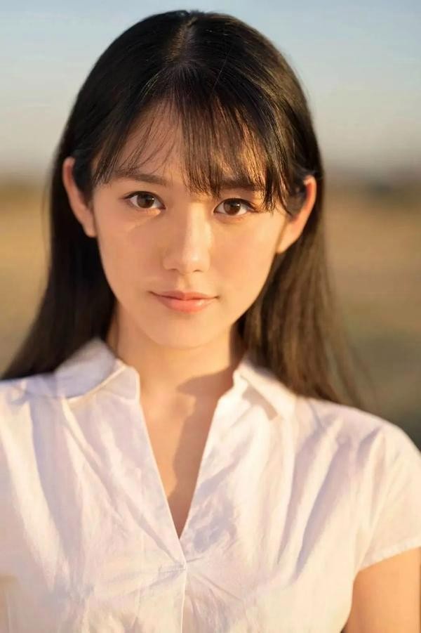 偶像系新人老师，00后的坂井成羽-有驾