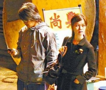 ​周星驰：曾有4位女友，至57岁仍未婚，是否将孑然一身终老？