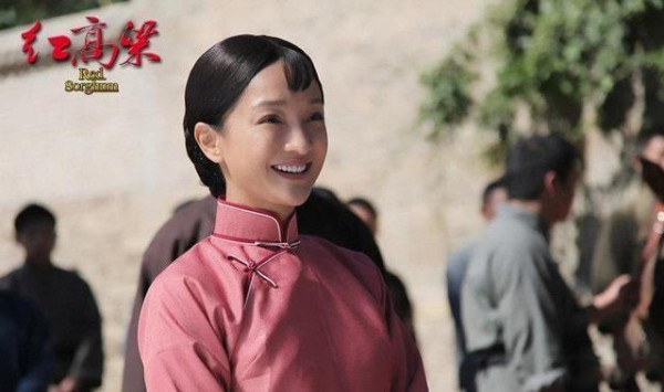 揭秘: 娱乐圈女星最新片酬, 杨幂垫底范爷倒数, 第一名是她!