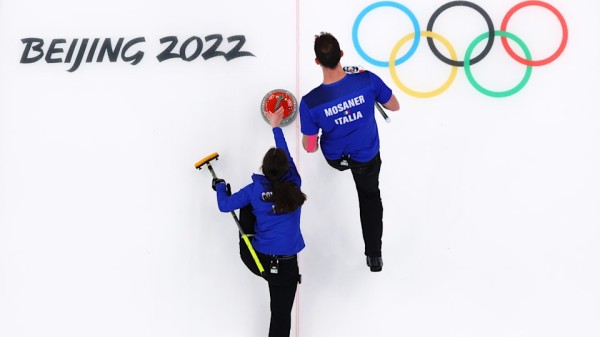 2022年北京冬奥会冰壶综述