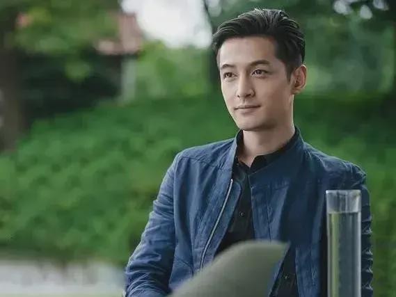 华语影视界的璀璨明星，助力青年导演实现梦想