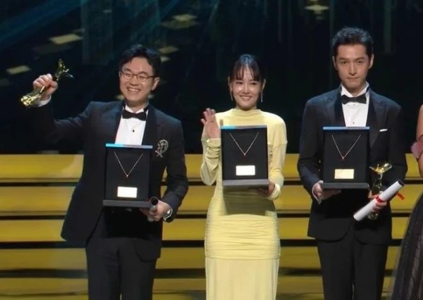 大鹏、菊地凛子、胡歌