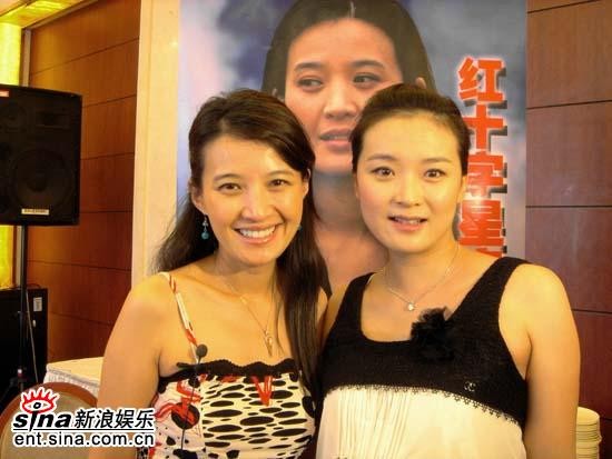 王艳顺利产下男婴新妈准妈演艺事业随孕起伏
