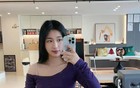 人间水蜜桃，某网红公园秀瑜伽高难度动作，谁看了不迷糊