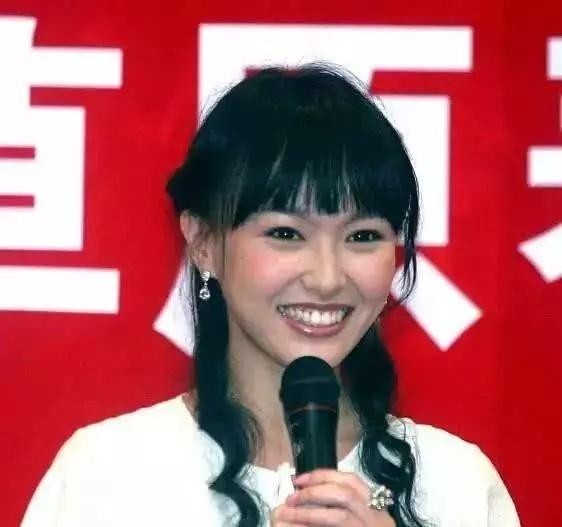 盘点九位明星刚出道的样子,王俊凯有点土,迪丽热巴非常令人意外