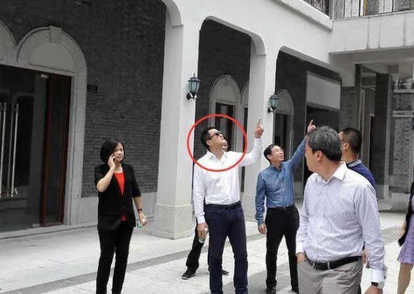 这6位明星是赫赫有名的“楼王”,炒房成为百亿豪门