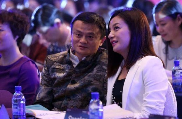 这6位明星是赫赫有名的“楼王”,炒房成为百亿豪门