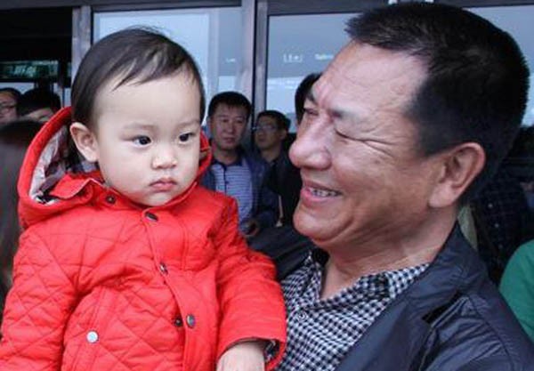 贾乃亮家里是干什么的 是富二代？贾乃亮家里很有钱吗
