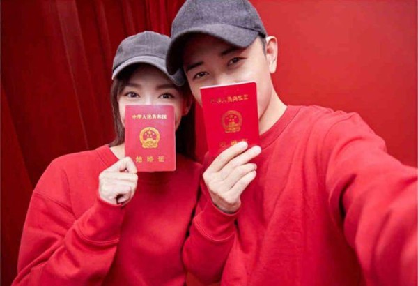 杨幂离婚后！又一对明星情侣宣布分手，粉丝：不相信爱情