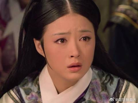 不是说心疼我吗 怎么你也诋毁我 谩骂我 说着最难听的话