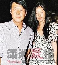 黎明现身商业活动避谈乐基儿，被曝“婚姻亮灯”