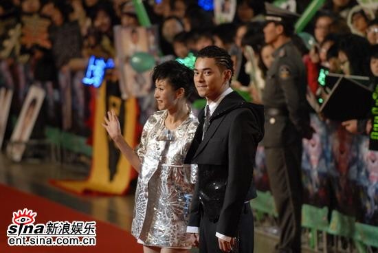 无线音乐颁奖红毯仪式选秀明星网络歌手成亮点
