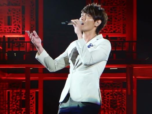 乐坛上五位实力唱将，曾经他们红得发紫，可现在已无人关注！