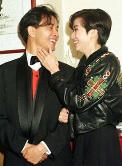 娱乐圈里有种友谊叫做: 你嫁不出去, 我就娶你 最后一对最为可惜