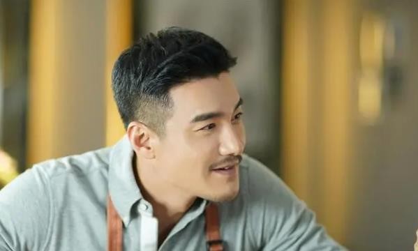 胡兵的妻子到底是誰,胡兵現在年紀多大