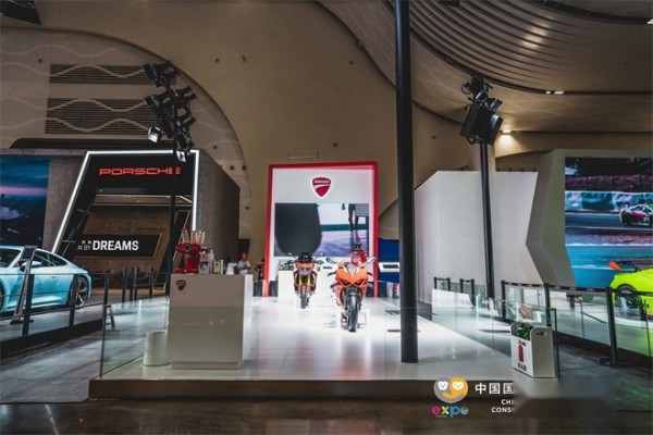 大众汽车集团（中国）携旗下品牌明星车型阵容亮相消费品博览会