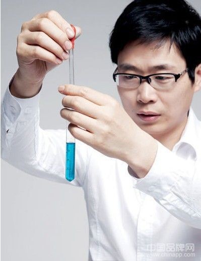 牛尔冰寒等领衔护肤专家微博人气排名榜