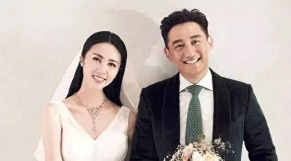 5位明星夫妇婚礼由何炅主持，有钱都请不到，网友：实力强大