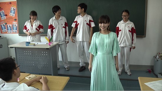 金莎教考生跳舞