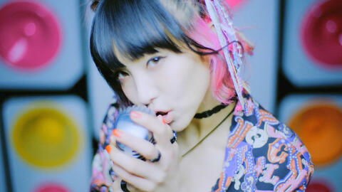 Lisa新歌ROCKSTAR_#期待 Lisa 新歌预告带来的震撼#