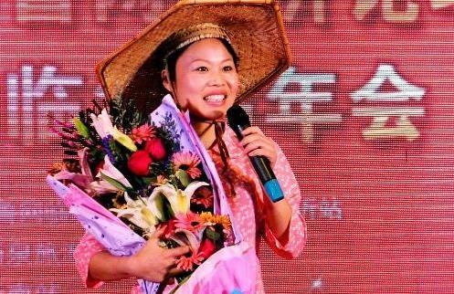 《星光大道》出身的“草根明星”，竟然有三位假“草根”！