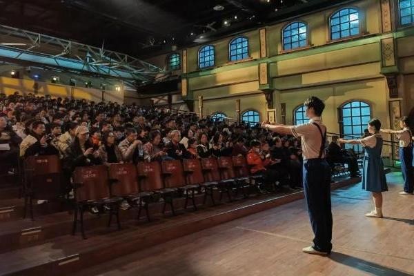 首个“非遗”春节,三湘印象多个文旅演艺场场火爆