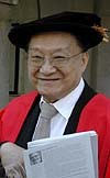 张艺谋获荣誉博士名人非要和学历挂钩?(组图)