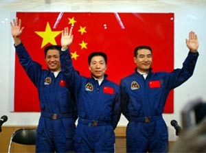 张艺谋获荣誉博士名人非要和学历挂钩?(组图)