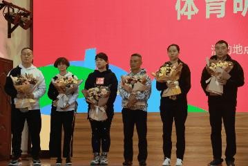 明星论坛，星光熠熠，热议不断