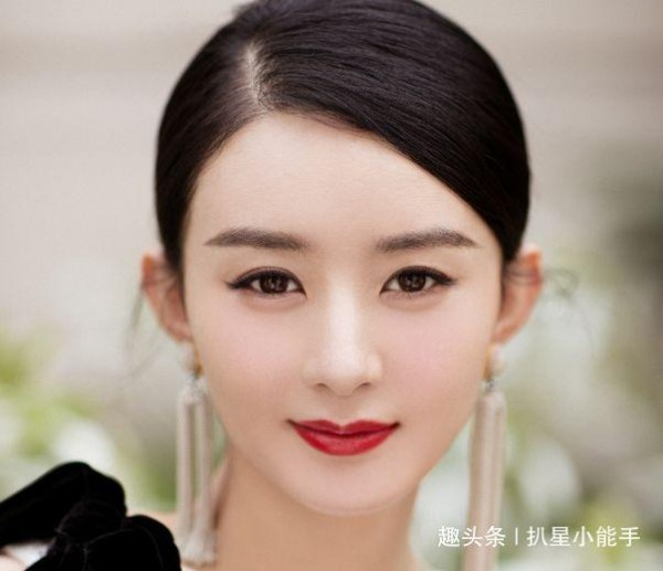赵丽颖产后首次公开亮相，女人生孩子的代价真大