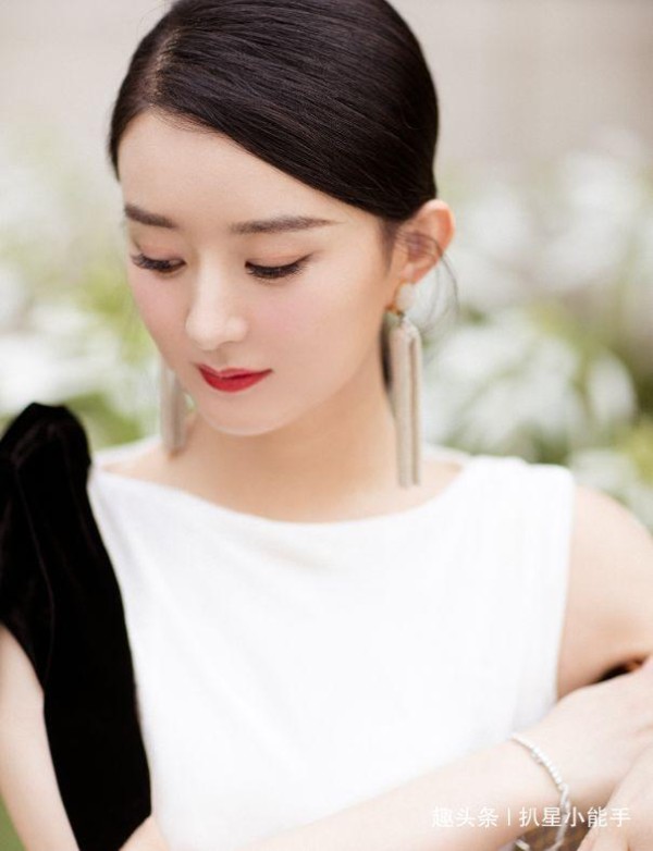 赵丽颖产后首次公开亮相，女人生孩子的代价真大